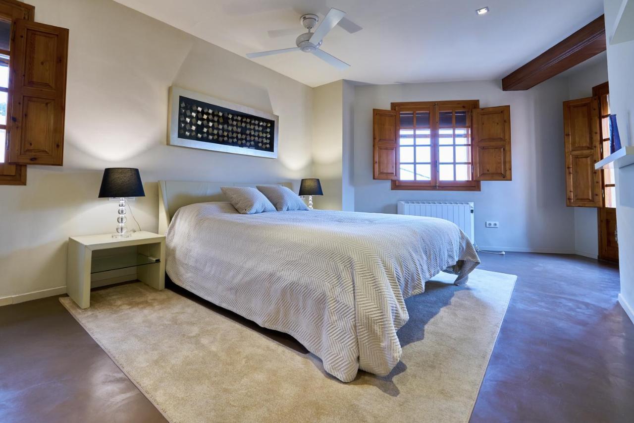Apartment The Corner House Of - A Stroll From The Beach, In The Heart Of The Old Town